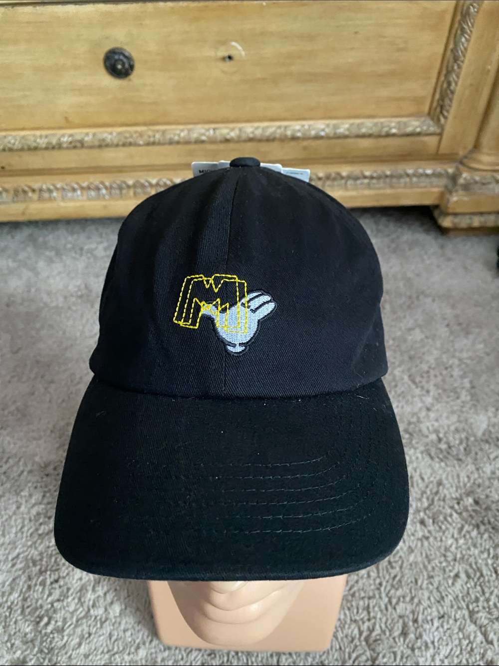 NWT Uniqlo x Disney Mickey Art Cap